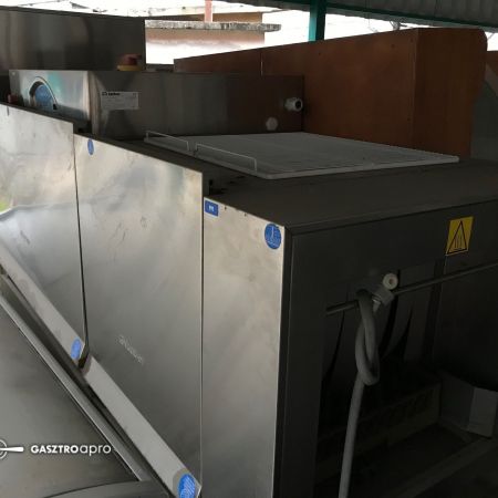 Olasz Lamber gyártmányú M150 AS9+PM Dx-sx típusú átfutó rendszerű mosogatógép