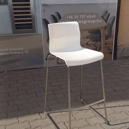 Ikea Glenn márka, fehér színű bárszék, magas szék, használt szék