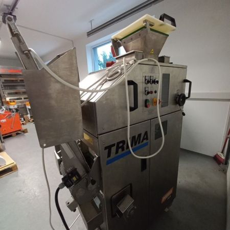TRIMA K2 automata zsemle fejgép (zsemle osztó és gömbölyítő gép) kb 10-20 üzemórával!