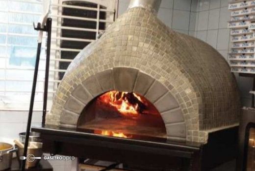 Épített pizzakemencék Nápolyból