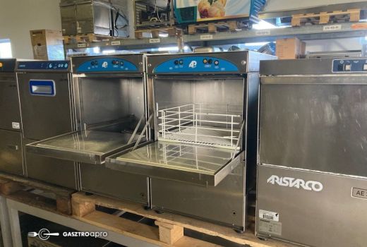 Aristarco pohár mosogatógép beépített automata öblítőszer adagolóval, 230 V