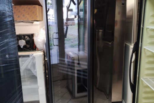 Fekete Klimasan 400 literes üvegajtós hűtők új állapotban garanciával