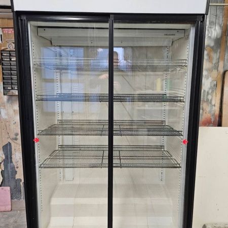 Üvegajtós hűtőszekrény eladó